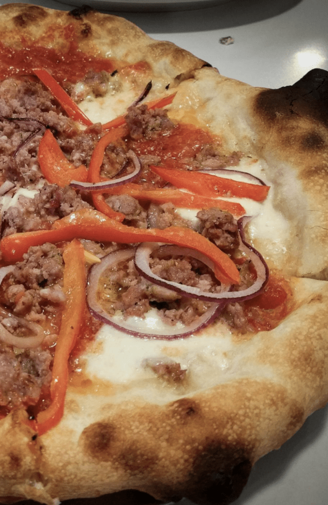 Pizzeria-Delfina-Pizza
