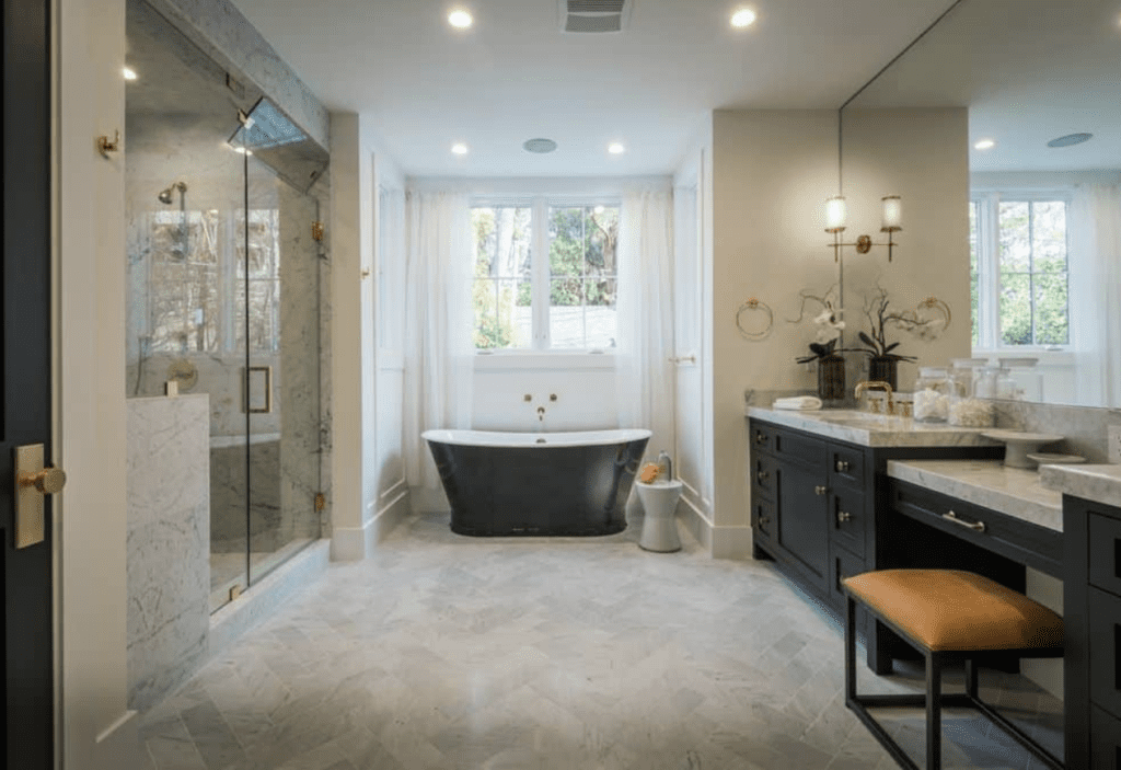 casa-pbonlife-bathrooms-tub-centered