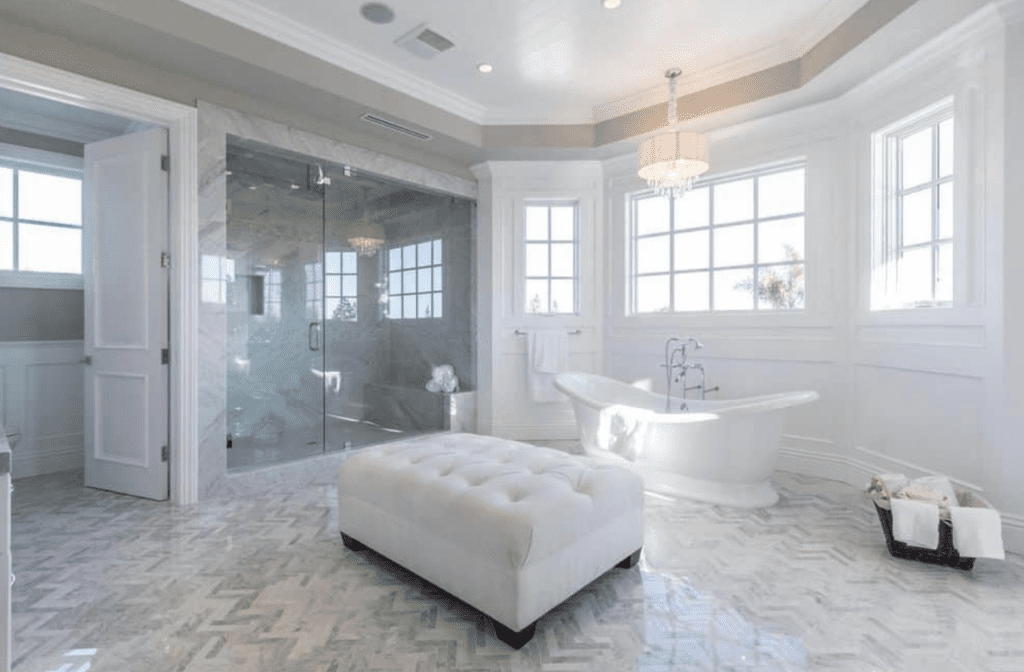 casa-pbonlife-bathrooms-white-marble-tub