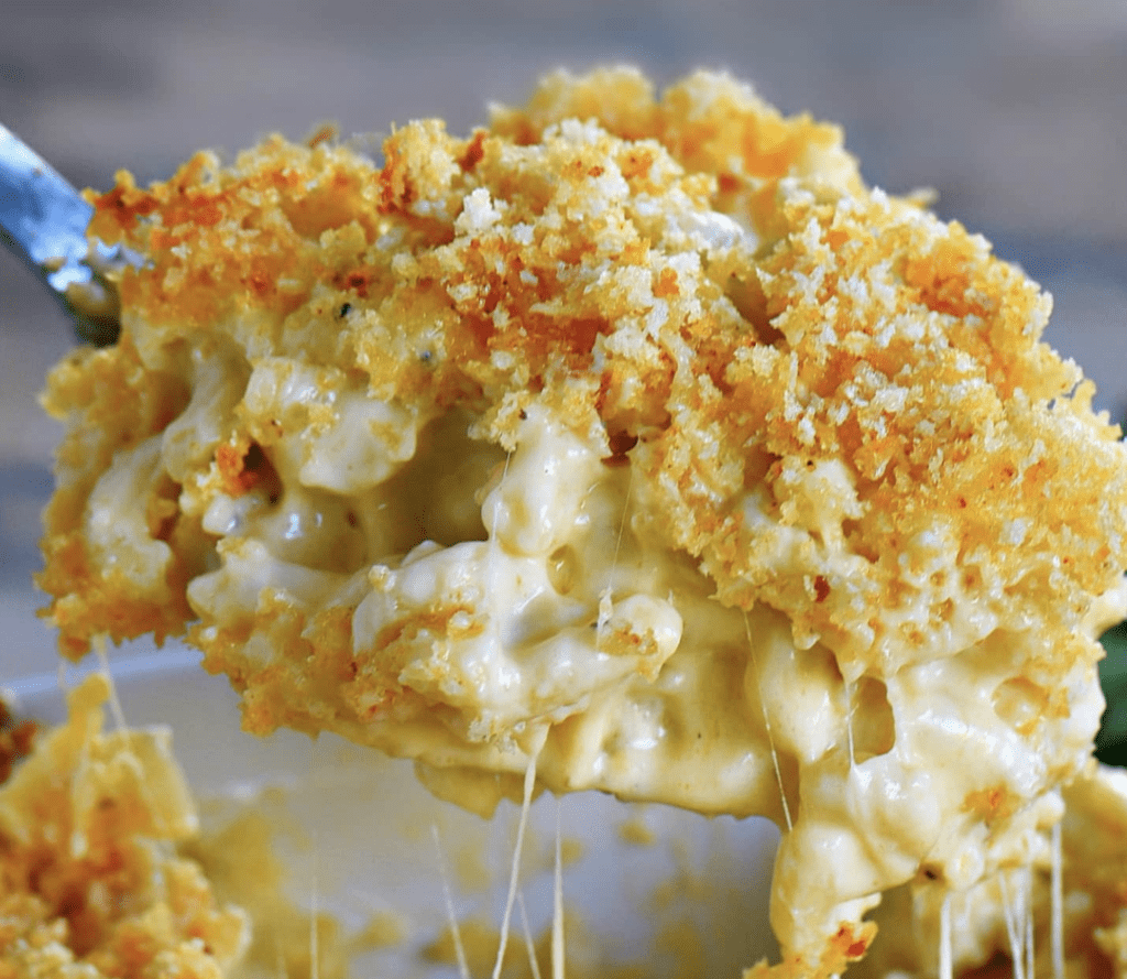 Easy Baked Mac and Cheese