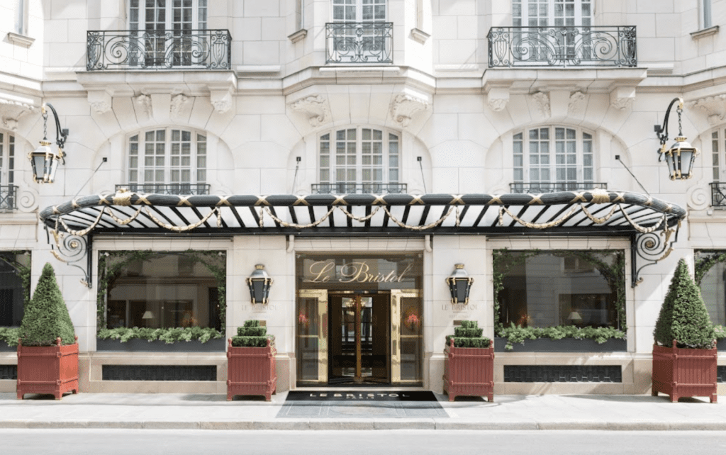 best-hotels-in-paris-Le-Bristol-Paris