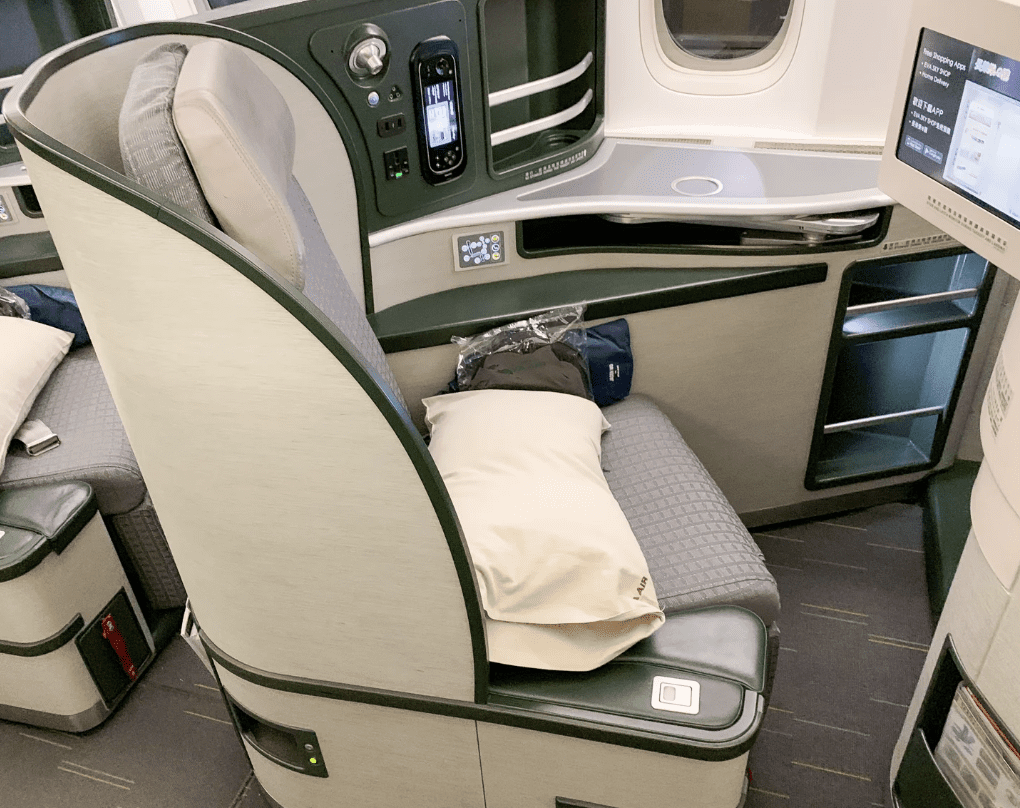 eva-air-royal-laurel-class-class-seat