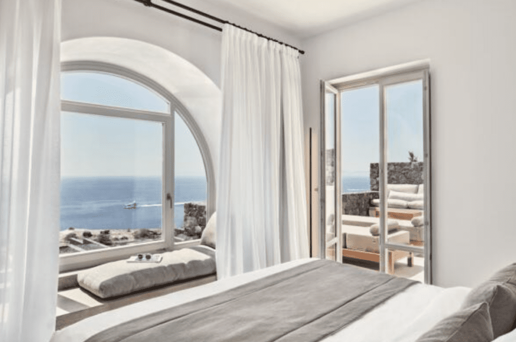 Canaves-Oia-Epitome-Hotel-rooms