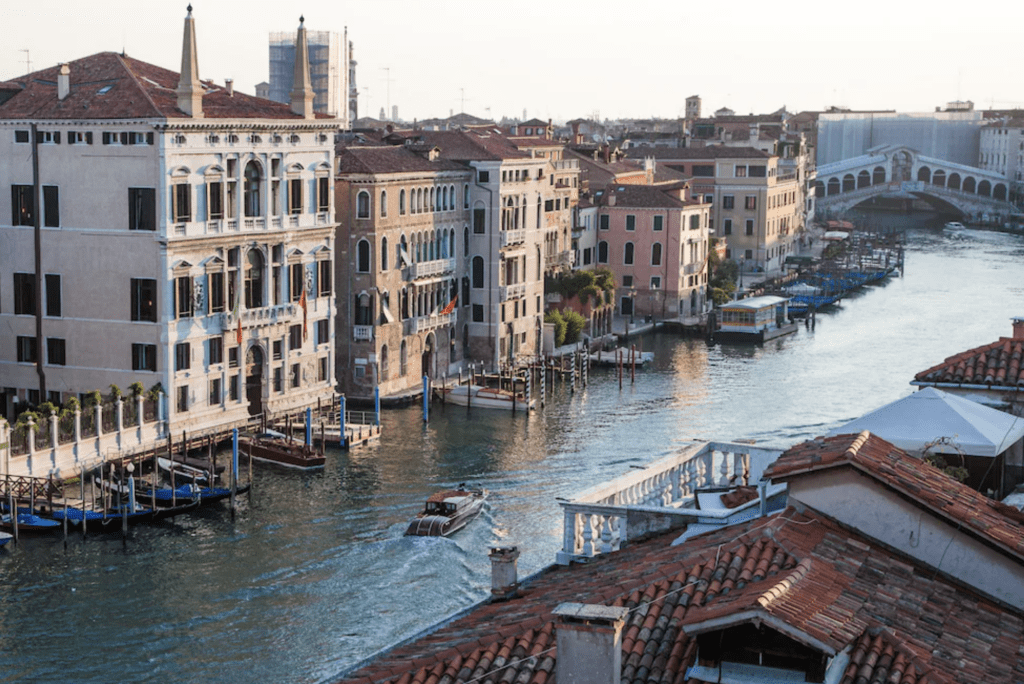 boutique-luxury-hotels-in-italy-view-of-canal-Aman-VENICE-ITALY