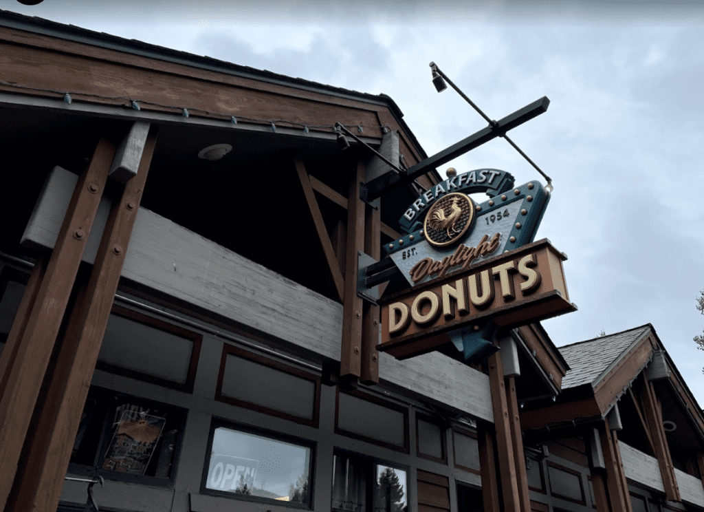 Restaurant-Daylight-Donuts-in-Breckenridge