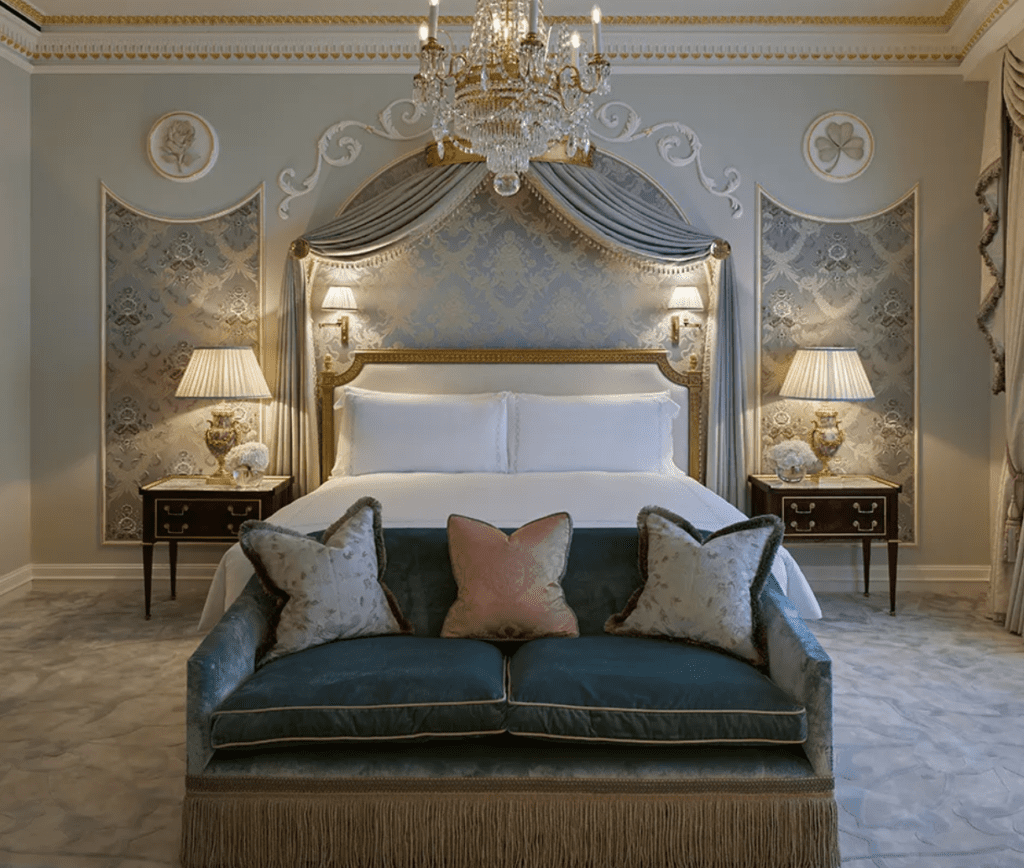 londons-fresh-new-hotel-openings-Claridge's