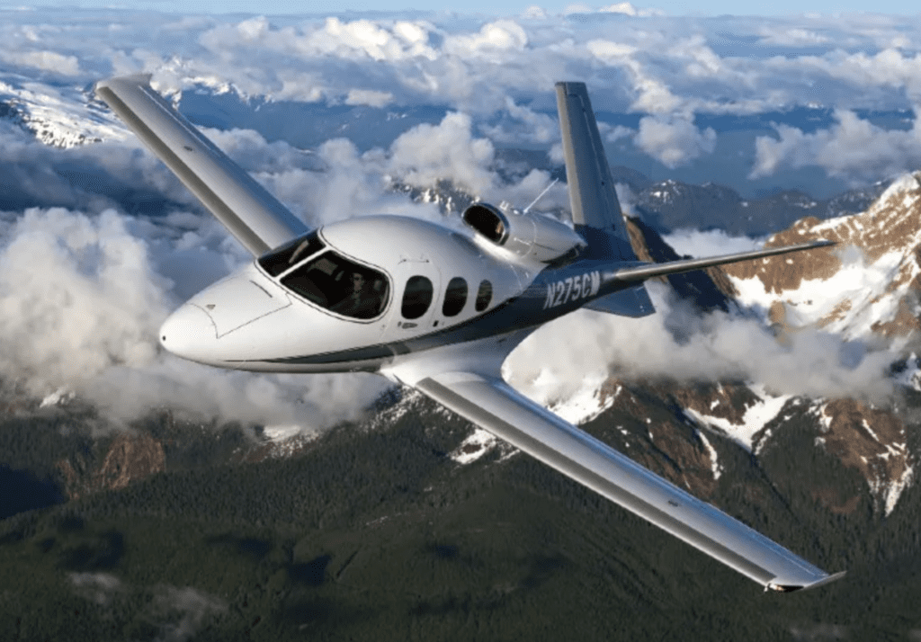 Best-Private-Jets-Best-Personal-Jet-Cirrus-G2+-Vision-Jet