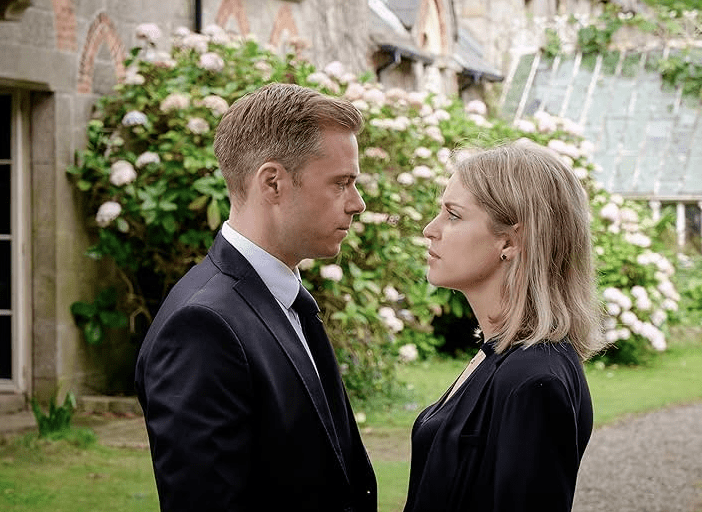 storyline-for-striking-out-on-accorntv