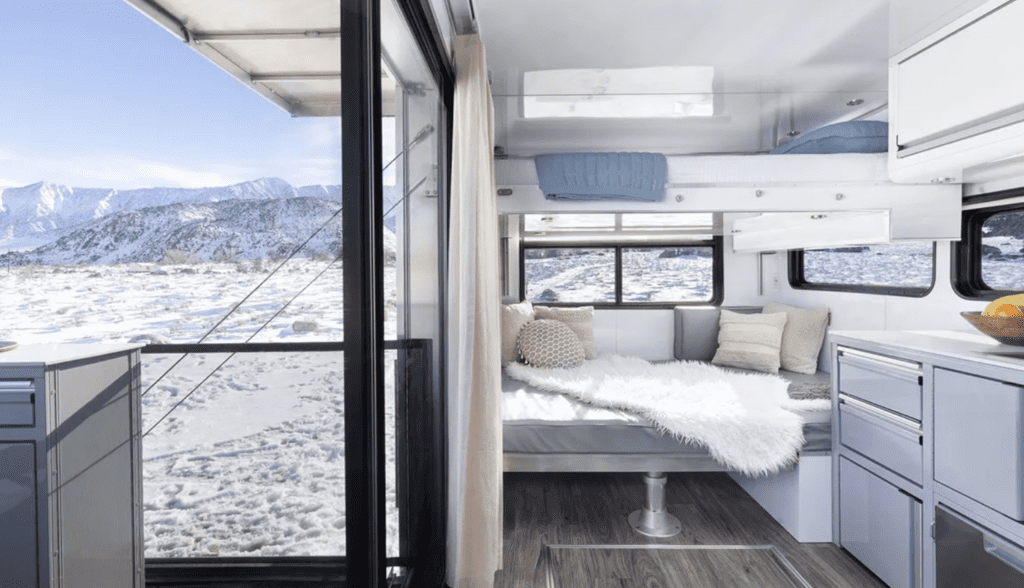 best-luxury-travel-trailersLiving-Vehicle-HD30