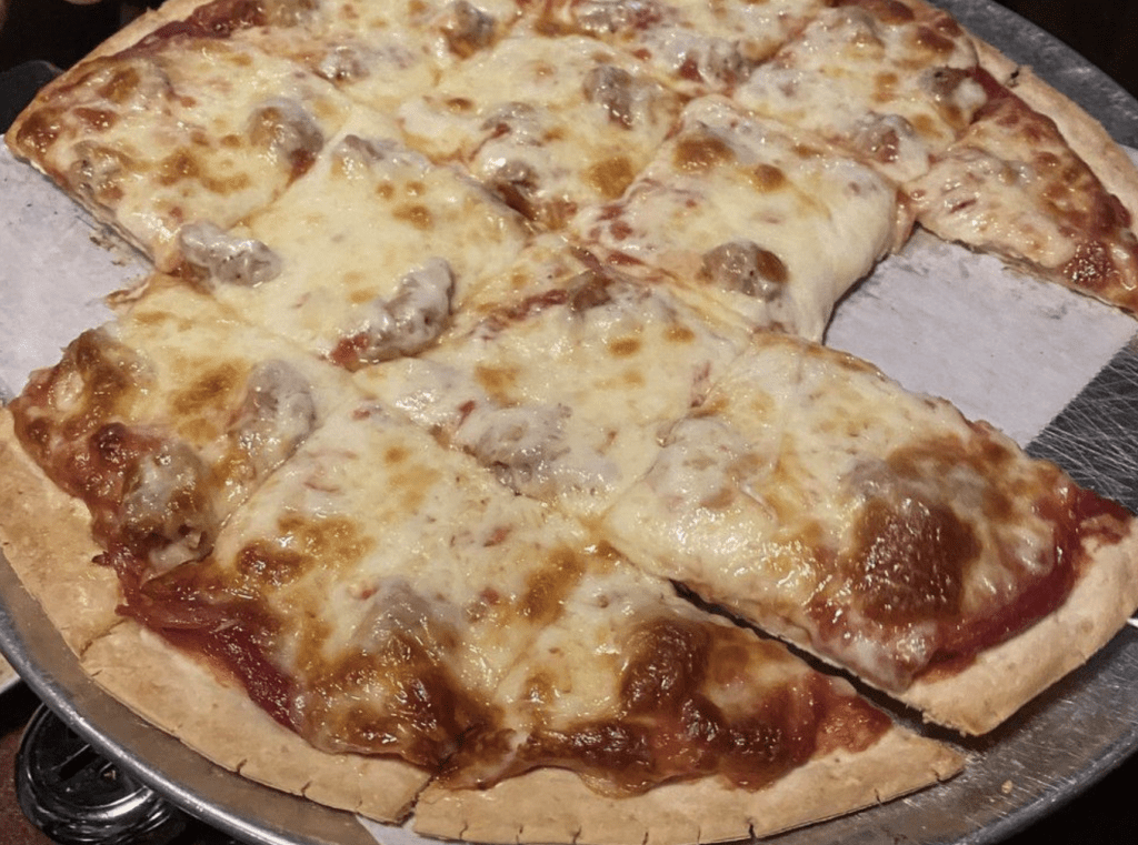 oldest-pizza-shops-in-america-Alex’s-Washington-Gardens-Highwood-Illinois