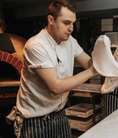best-pizzerias-in-america