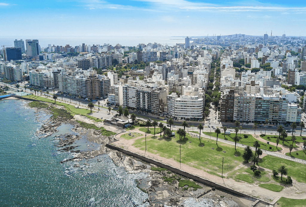 Image-of-uruguay-skyline